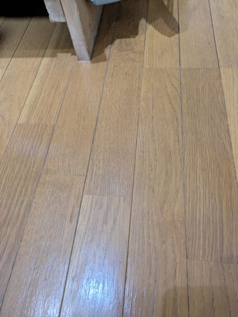 フローリングキズ補修後　正面　突板
